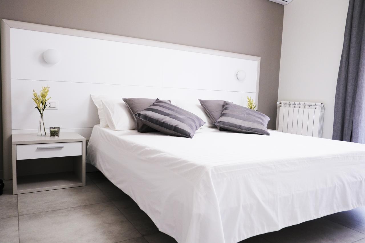 Sikania Casa Diamond Messina Bagian luar foto