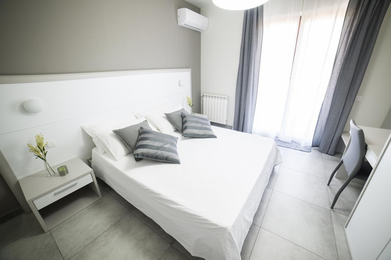 Sikania Casa Diamond Messina Bagian luar foto