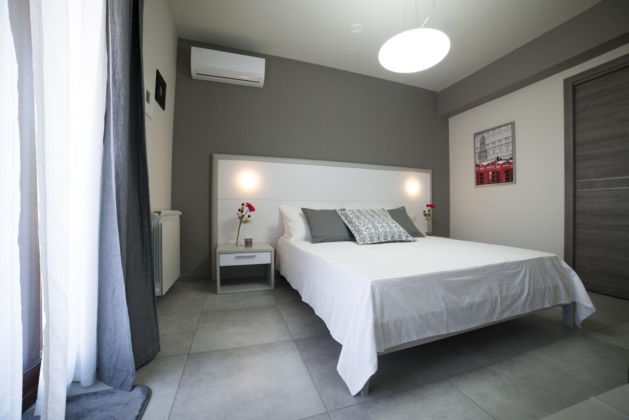 Sikania Casa Diamond Messina Bagian luar foto